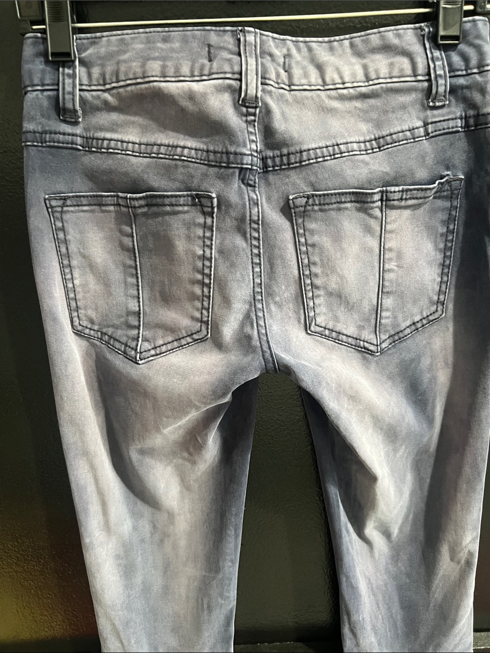 Free People | Dusty Violet Washed Jeans | Size XS - Picture 12 of 14